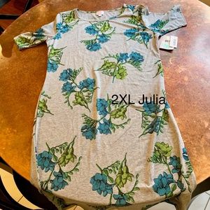 LuLaRoe 2XL Julia